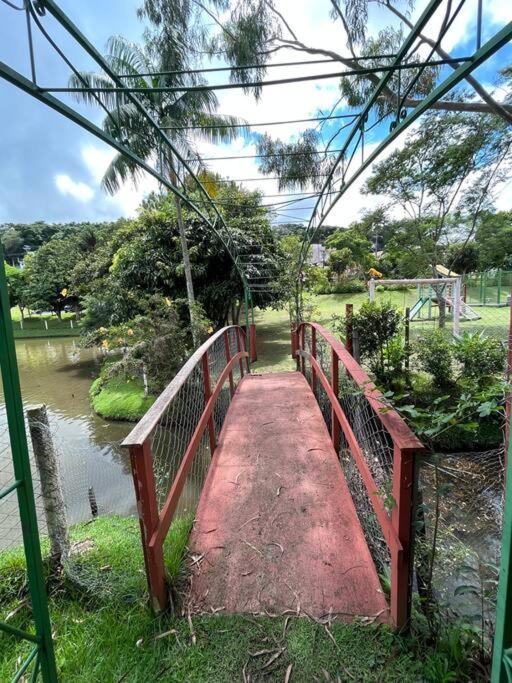 Casa Com Piscina Em Condominio Fechado Águas de Lindóia Exteriér fotografie
