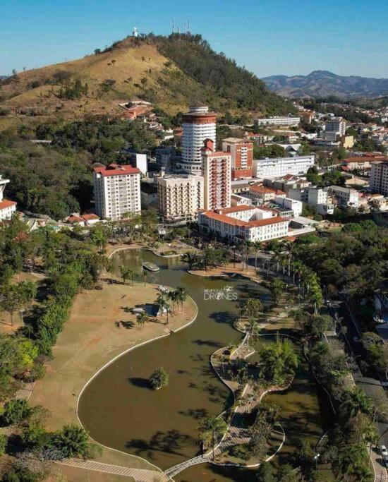 Casa Com Piscina Em Condominio Fechado Águas de Lindóia Exteriér fotografie